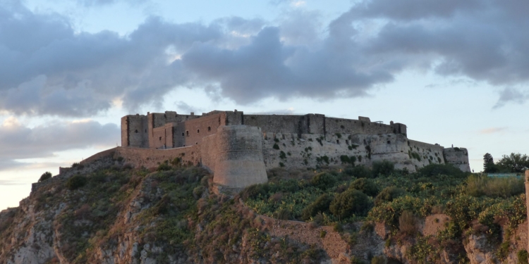 castello di milazzo leggenda