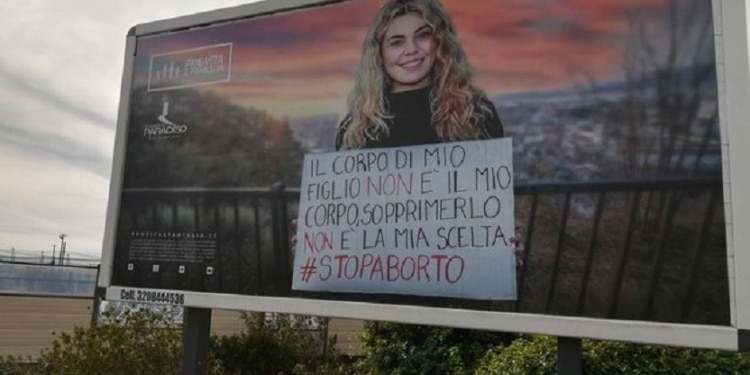 manifesti anti aborto