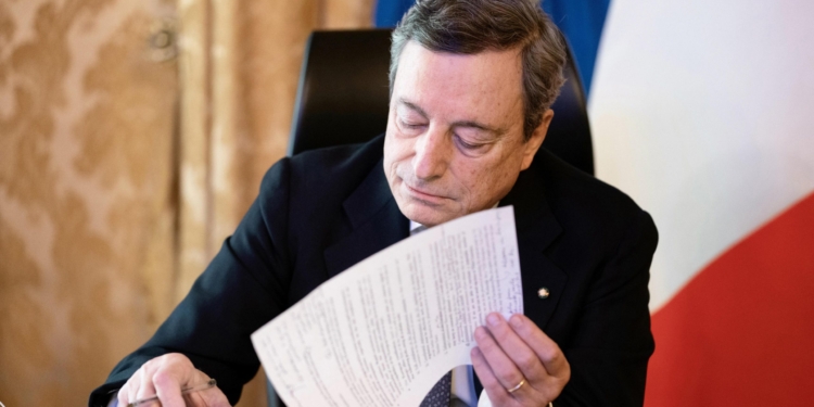 draghi che scrive