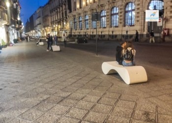 Nuove panchine in via Etnea a Catania