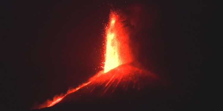 etna eruzione 28 maggio