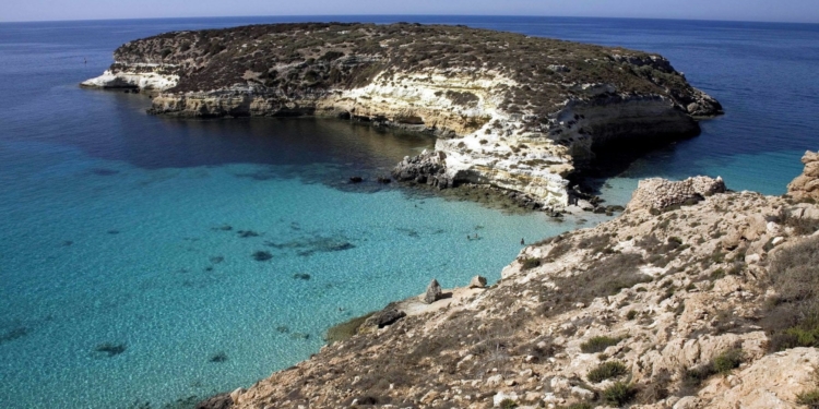 spiaggia dei conigli