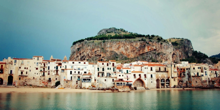 borghi marinari sicilia cefalù