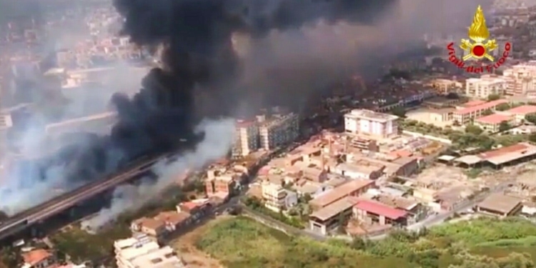 incendi catania zone