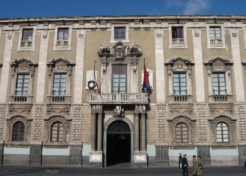 municipio palazzo degli elefanti