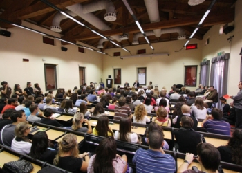 aula-università-piena