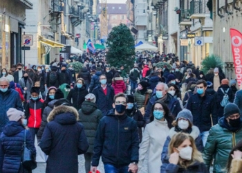 covid natale 2021 terza dose stato emergenza