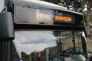 autobus fuori servizio