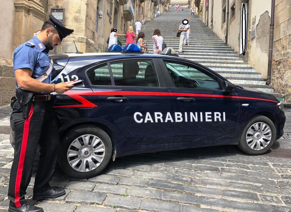 carabinieri caltagirone