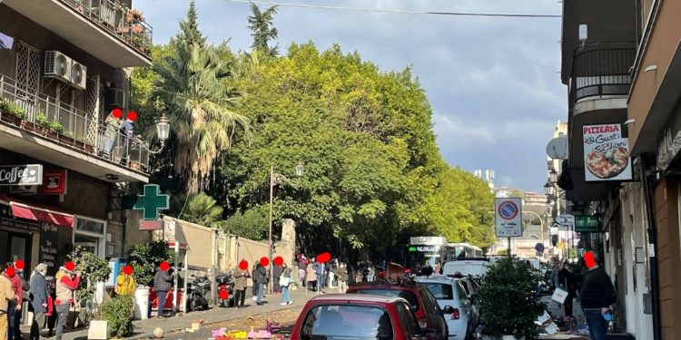 catania via etnea vasi in strada