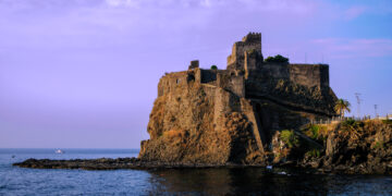 castello aci catello