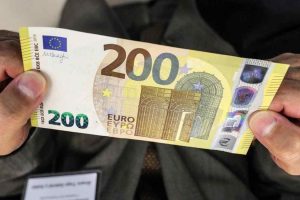 Bonus 200 euro anche per docenti e ATA- Bonus 200 euro- decreto aiuti