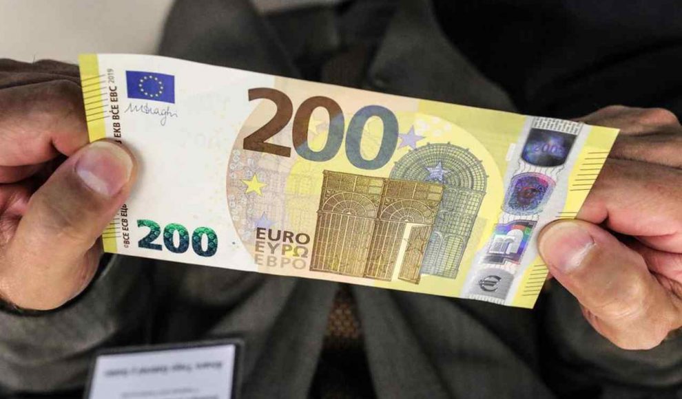Bonus 200 euro anche per docenti e ATA- Bonus 200 euro- decreto aiuti