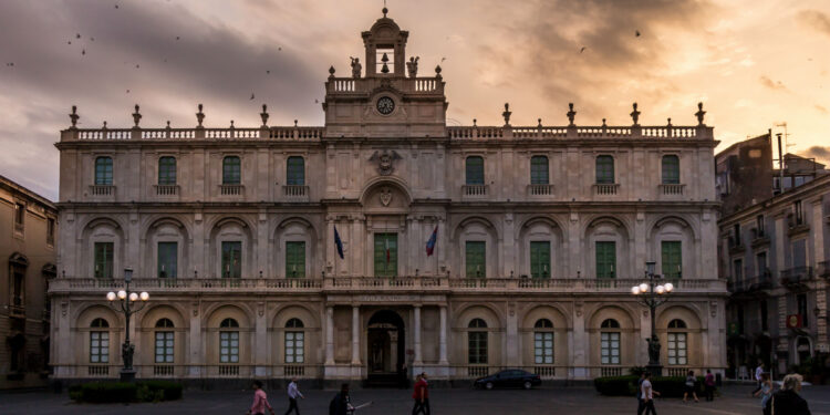 palazzo delluniversità salvoolimpo retina