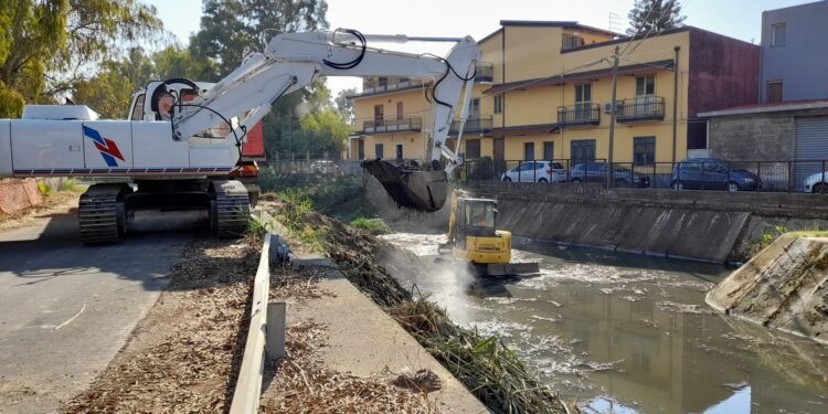 pulizia alvei torrenti catania