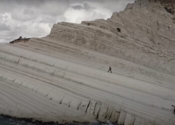 Coma Cose l'Addio scala dei turchi