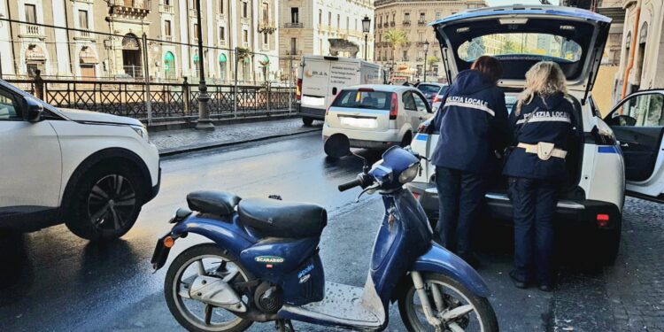 controlli a catania polizia municipale