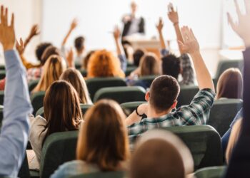 aula-universitaria-studenti