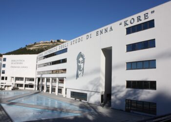 università-kore