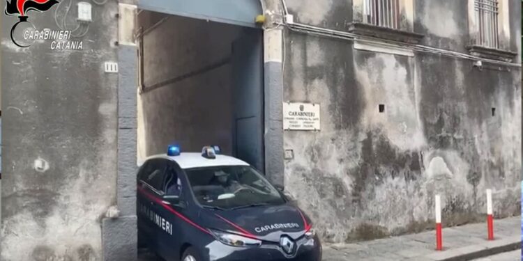 carabinieri piazza dante