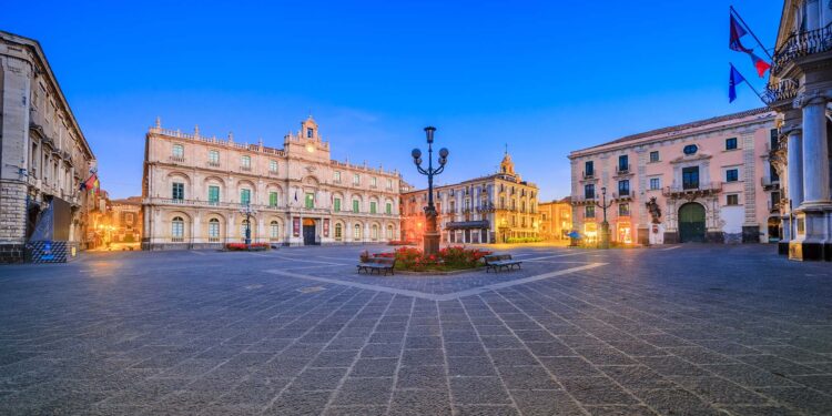 piazza università