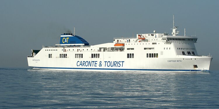 caronte tourist