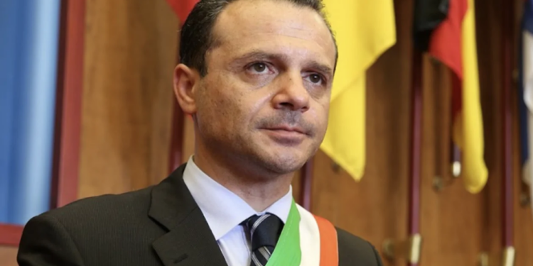 Cateno De Luca sindaco di Taormina