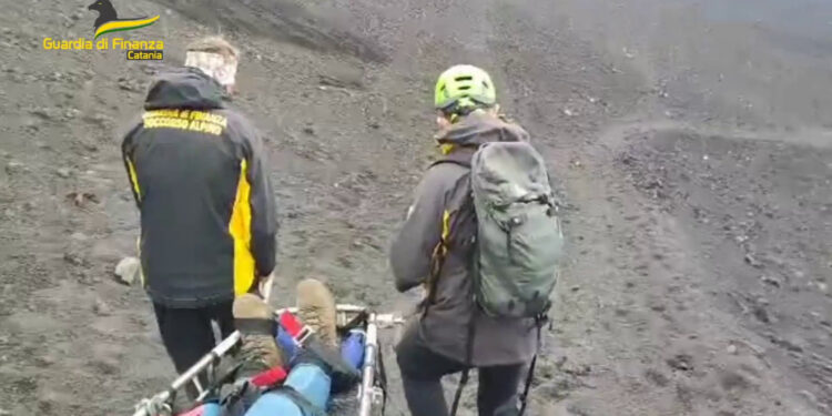 escursionista ferita etna