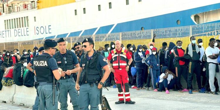 trasferimenti migranti lampedusa