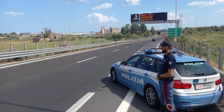 polizia stradale safe holidays