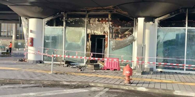 incendio aeroporto catania