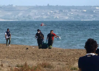 cadavere migrante spiaggia