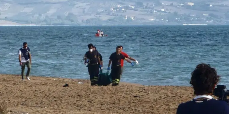 cadavere spiaggia