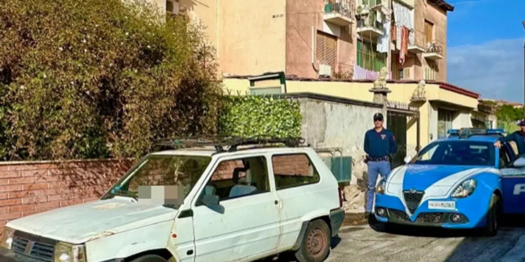 video virale divano fiat panda catania