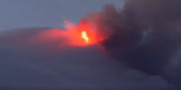 etna eruzione oggi