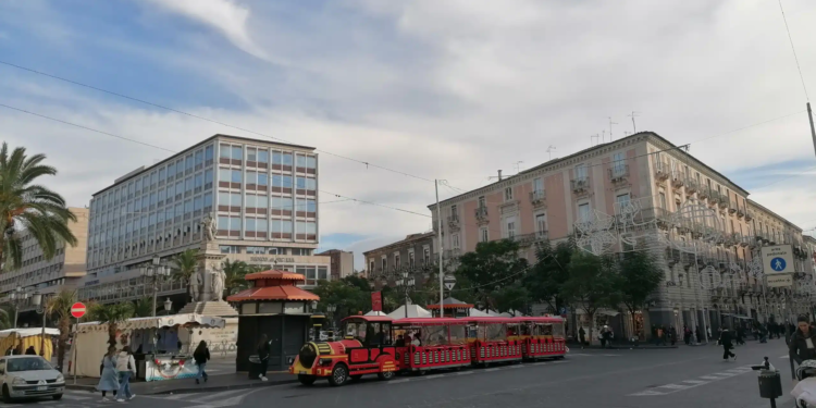 catania piazza stesicoro pedonale natale