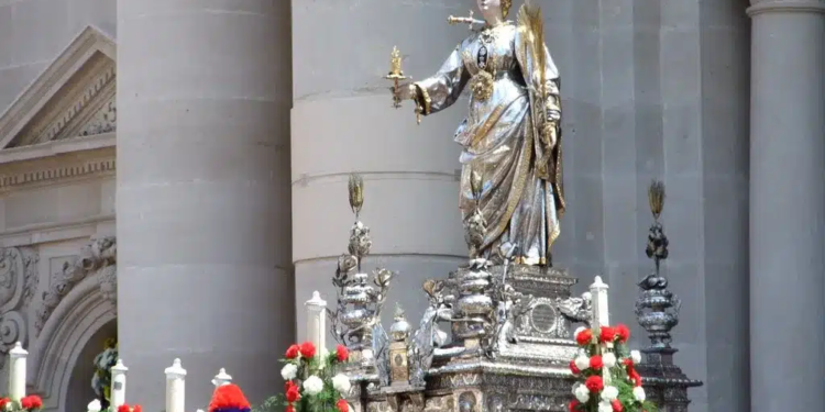 statua santa lucia