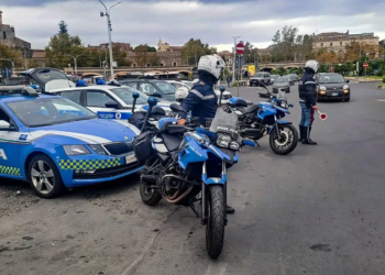 catania inseguimento posto di blocco