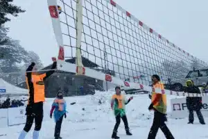 snow-volley