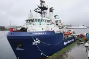 nave-migranti