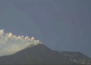 emissione cenere etna ingv