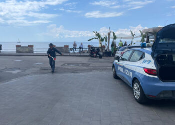 posti di blocco polizia aci castello acireale