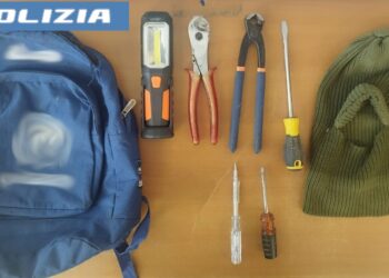 furto garage catania arrestati