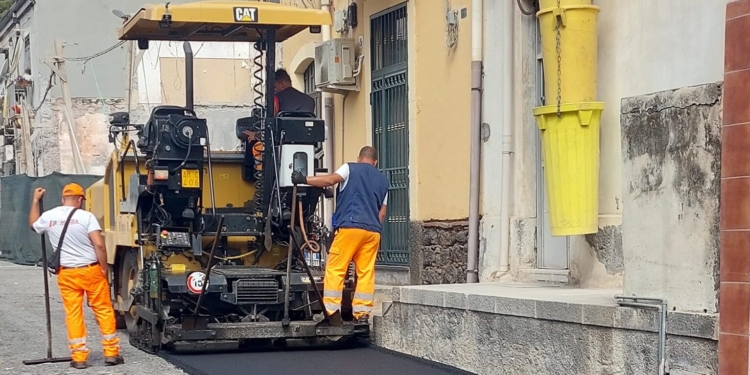 catania lavori manto stradale vie