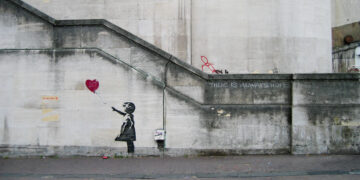 banksy girl and heart balloon 2840632113