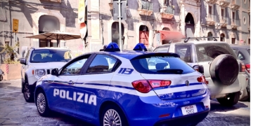 Catania, parcheggiatore abusivo aggredisce “collega”: arrestato