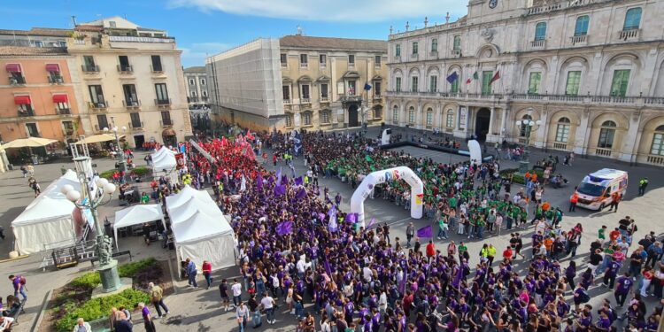 sfilata piazza università palio dateneo 2025