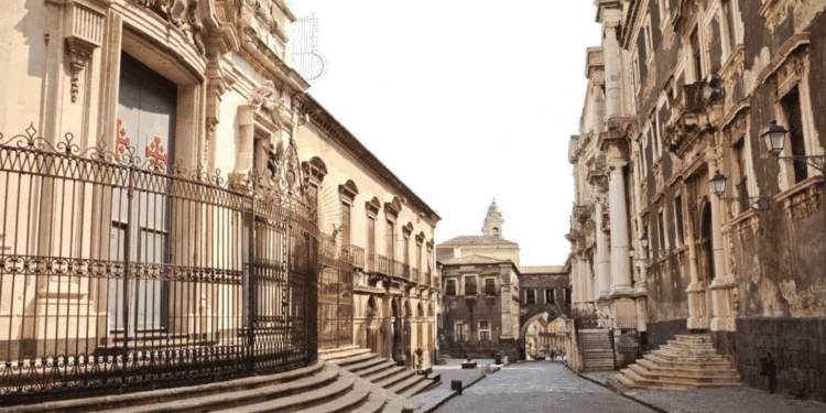via crociferi