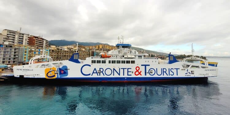 caronte traghetti