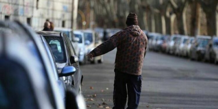 parcheggiatore abusivo